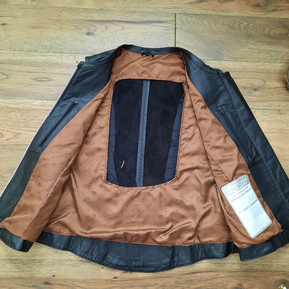 ICON Genuine Leather Vest - Picture 7 of 16